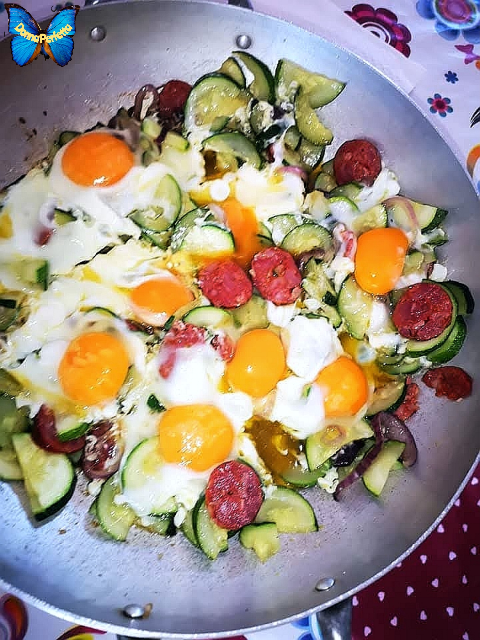 UOVA AL TEGAMINO. (Cucuzzedi e ova) 