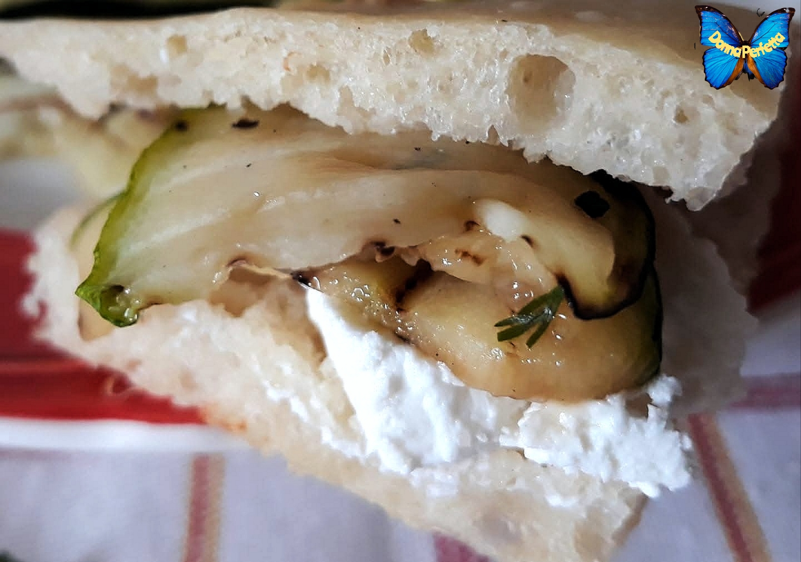 IL PANINO DELLA DOMENICA. 