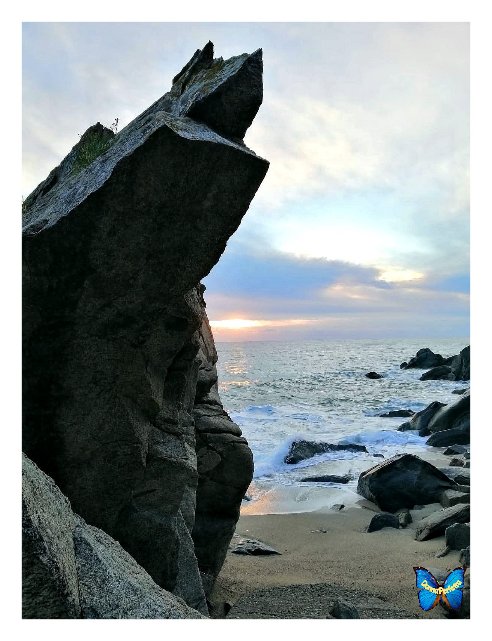 LA MADONNA IN PREGHIERA. 