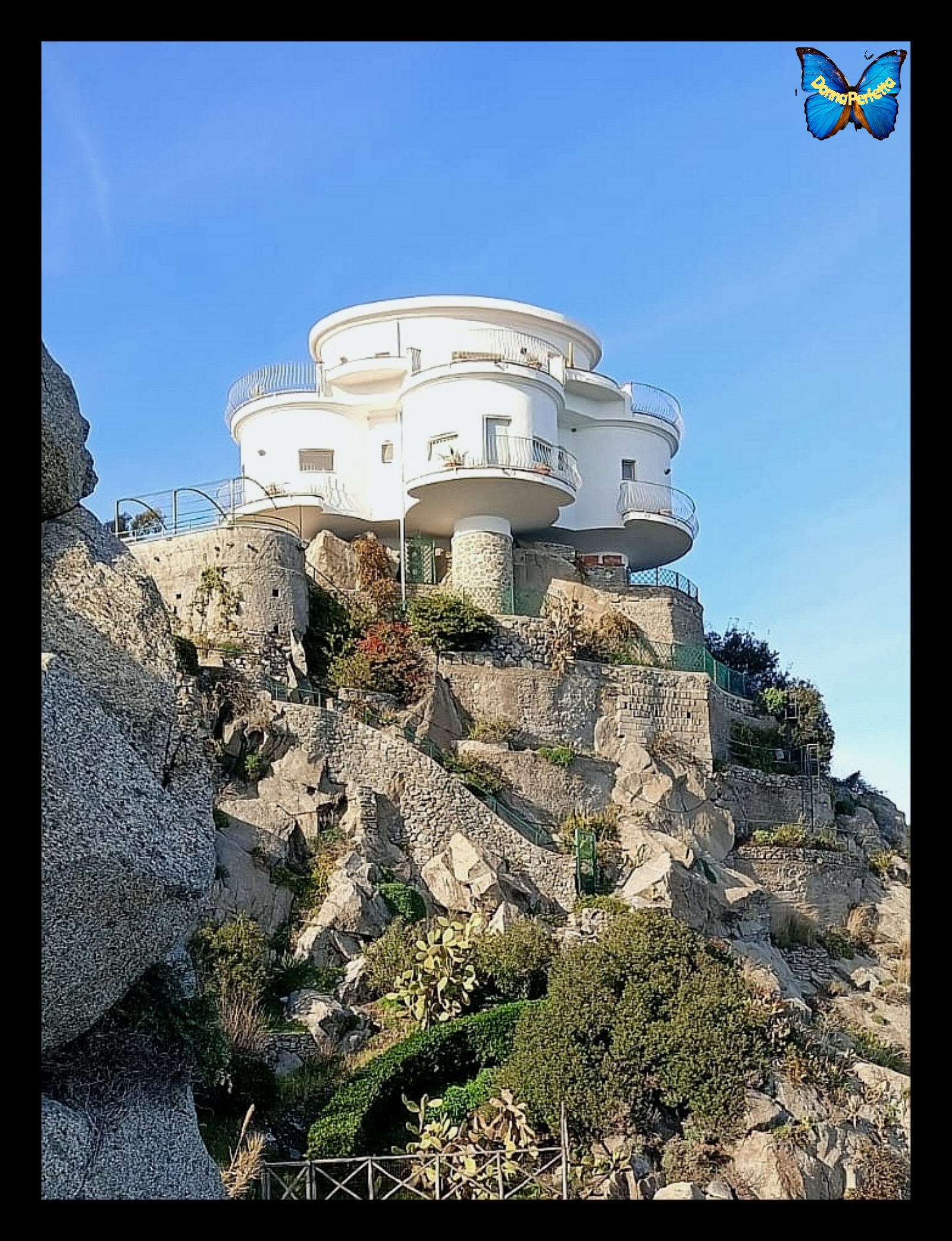 PIETRAGRANDE - La villa.