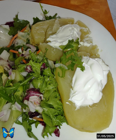 INSALATA MISTA con patata e yogurt Greco. 