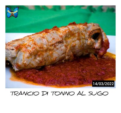 TRANCIO DI TONNO AL SUGO. 