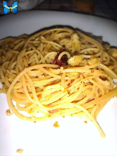 SPAGHETTI alle ACCIUGHE. 