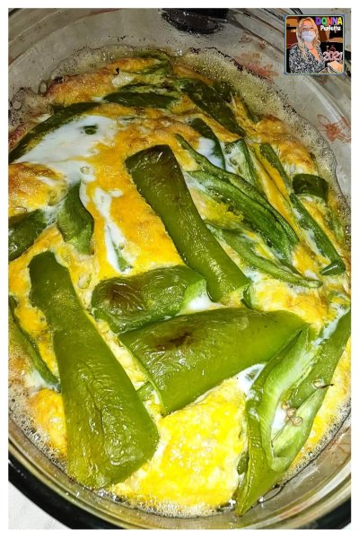 PEPERONI E UOVA AL FORNO. 