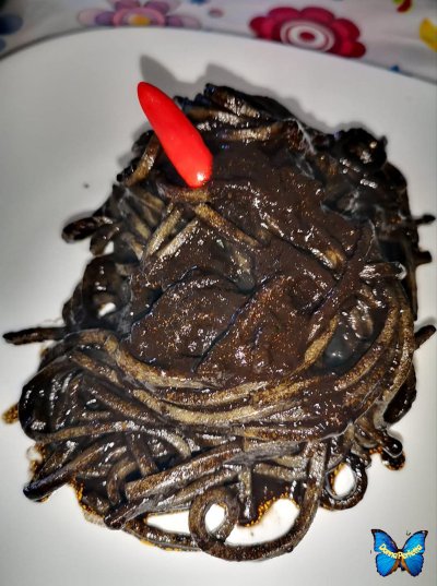 TROCCOLI AL SUGO DI SEPPIA.