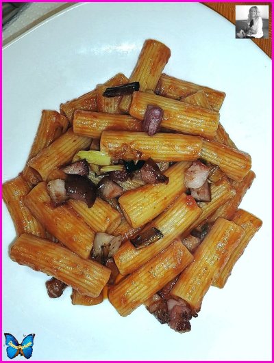 RIGATONII alla AMATRICIANA.(Affummicata).